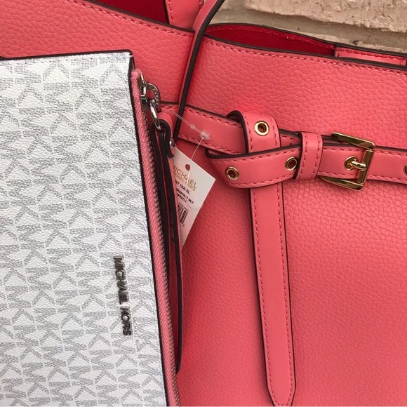 Nwt! Michael Kors Purse And Wallet - Picture 3 of 10